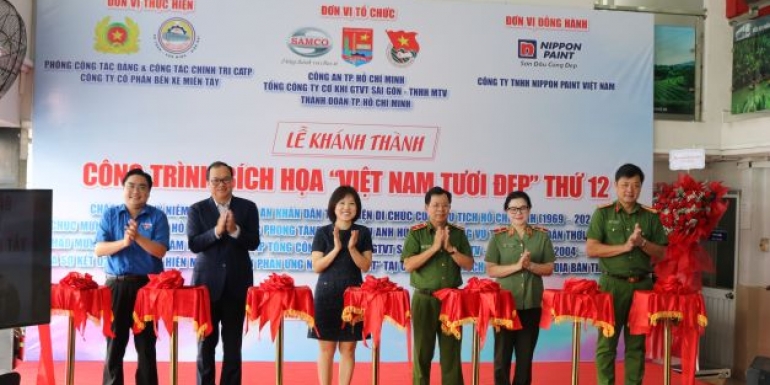 LỄ KHÁNH THÀNH CÔNG TRÌNH BÍCH HỌA “VIỆT NAM TƯƠI ĐẸP” THỨ 12 TẠI BẾN XE MIỀN TÂY