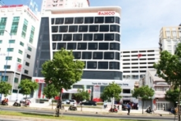 SAMCO cho thuê chỗ đậu xe ôtô cách chợ Bến Thành 2km
